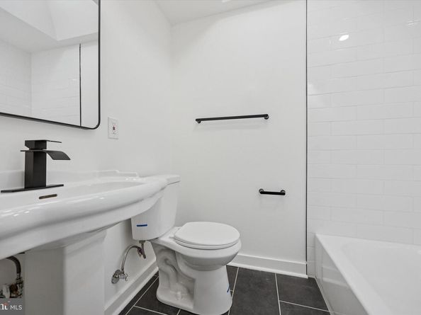 423 Seven Oaks Drive, Clifton Heights PA 19018