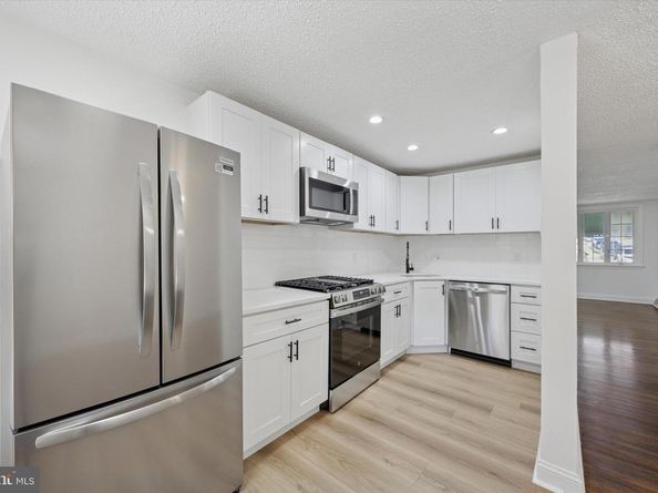 423 Seven Oaks Drive, Clifton Heights PA 19018