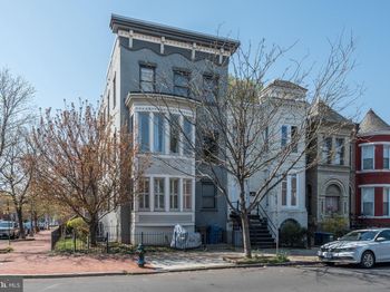1240 4TH Street NW
