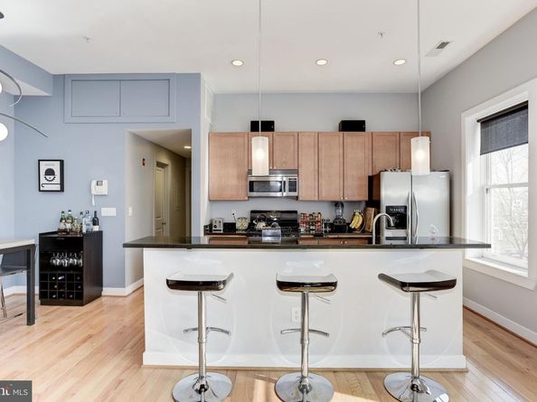 1240 4TH Street NW 200, Washington DC 20001