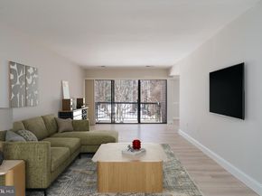 9713 Kings Crown Court 102, Fairfax VA 22031