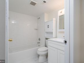 9713 Kings Crown Court 102, Fairfax VA 22031