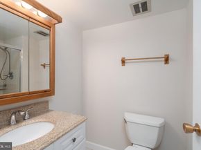 9713 Kings Crown Court 102, Fairfax VA 22031