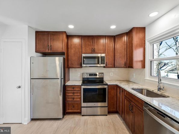 12016 Trossack Road, Herndon VA 20170