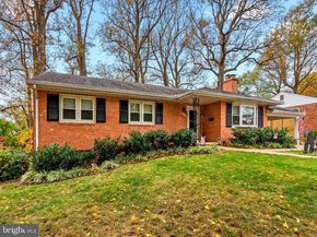 7515 Fairwood Lane, Falls Church VA 22046