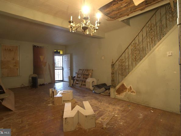 2140 S Simpson Street, Philadelphia PA 19142