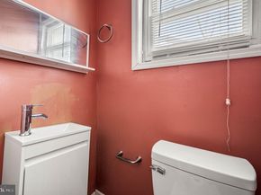 4925 Royal Street, Philadelphia PA 19144