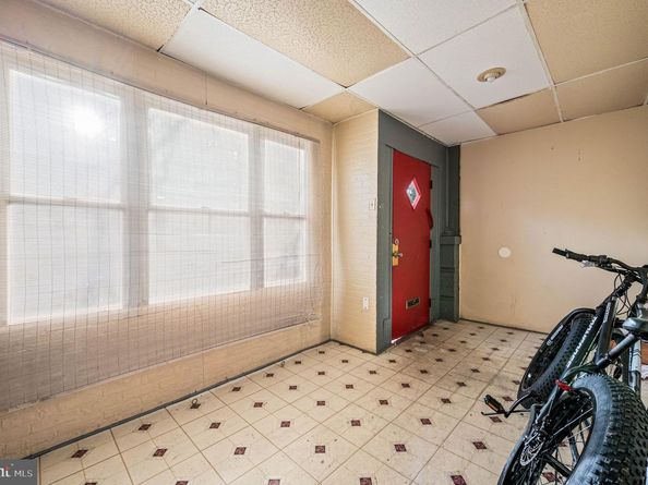 4925 Royal Street, Philadelphia PA 19144