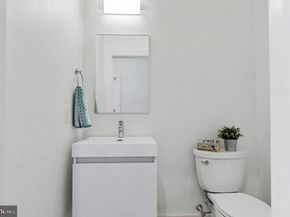 701 Swann Avenue 507, Alexandria VA 22301