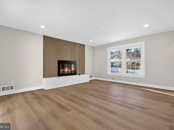 8612 Cottage Street, Vienna VA 22180