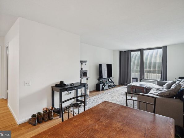 1420 Locust Street 8O, Philadelphia PA 19102