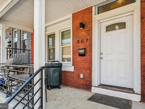 867 N 43rd Street, Philadelphia PA 19104