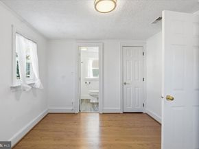 2231 N Culpeper Street N, Arlington VA 22207