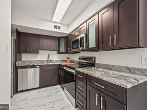 4599 Logsdon Drive 37, Annandale VA 22003