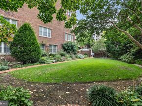 1661 Crescent Place NW 604, Washington DC 20009