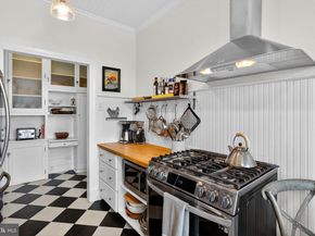 1661 Crescent Place NW 604, Washington DC 20009