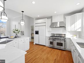 11866 Timber Knoll Court, Herndon VA 20170