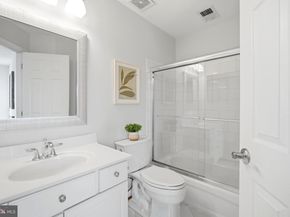 11866 Timber Knoll Court, Herndon VA 20170