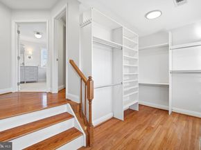 11866 Timber Knoll Court, Herndon VA 20170