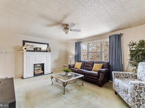 3602 Essex Lane, Philadelphia PA 19114