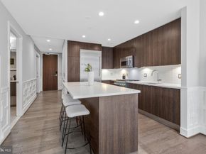 45 Sutton Square SW 605, Washington DC 20024