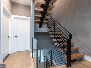 2320 Sansom Street, Philadelphia PA 19103