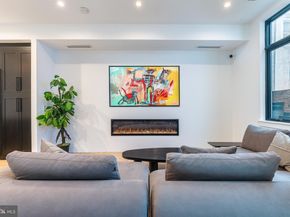 2320 Sansom Street, Philadelphia PA 19103