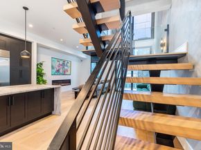 2320 Sansom Street, Philadelphia PA 19103