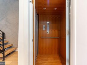 2320 Sansom Street, Philadelphia PA 19103