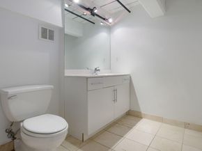 1027 Arch Street 407, Philadelphia PA 19107