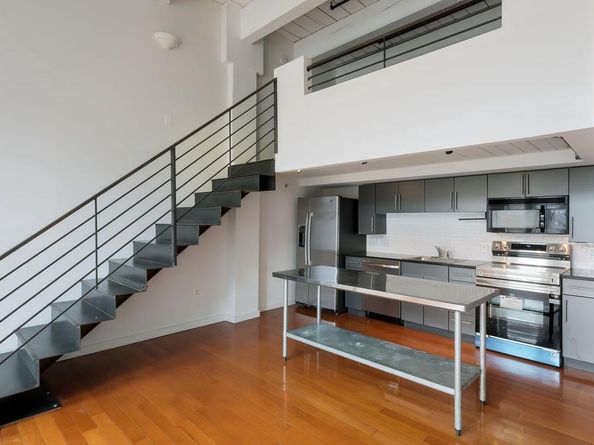 1027 Arch Street 407, Philadelphia PA 19107