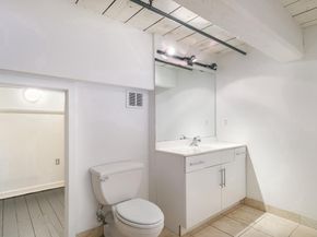 1027 Arch Street 407, Philadelphia PA 19107