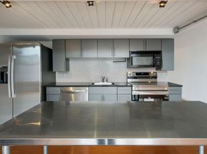 1027 Arch Street 407, Philadelphia PA 19107