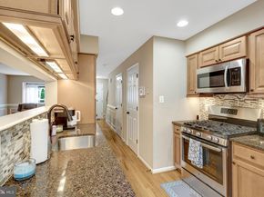 45610 Whitcomb Square, Sterling VA 20166