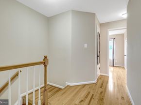 45610 Whitcomb Square, Sterling VA 20166