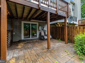 45610 Whitcomb Square, Sterling VA 20166