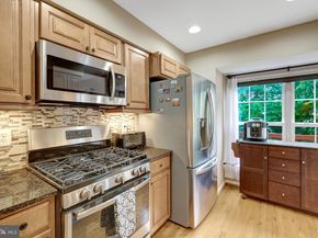 45610 Whitcomb Square, Sterling VA 20166