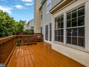 45610 Whitcomb Square, Sterling VA 20166