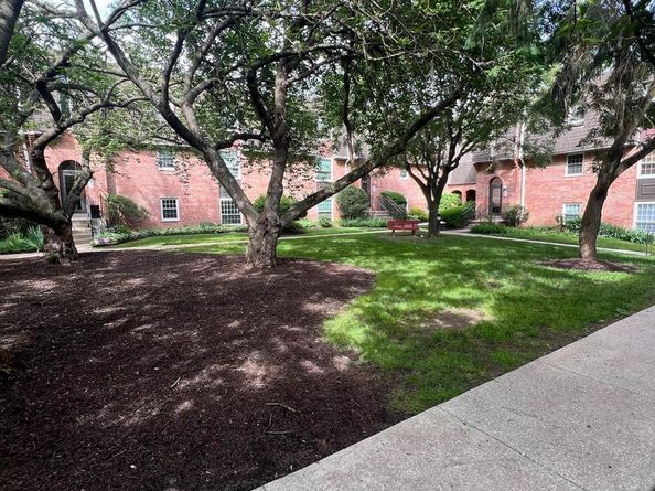 4000 Gypsy Lane 247B, Philadelphia PA 19129
