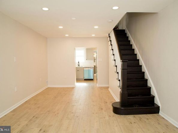 1229 S Warnock Street, Philadelphia PA 19147