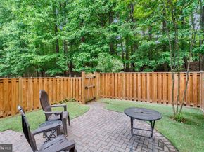 7868 Newport Glen Pass, Annandale VA 22003