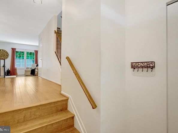 7868 Newport Glen Pass, Annandale VA 22003