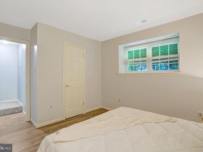 7868 Newport Glen Pass, Annandale VA 22003