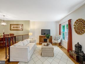 7868 Newport Glen Pass, Annandale VA 22003