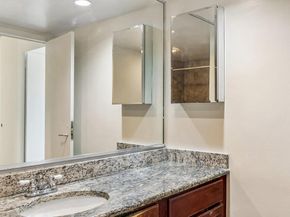 604 S Washington Square 2211, Philadelphia PA 19106