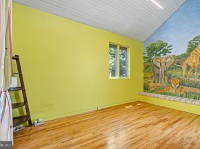 113 Pine Street, Philadelphia PA 19106