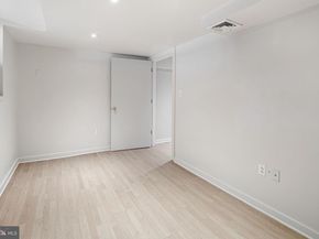 113 Pine Street, Philadelphia PA 19106