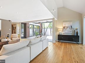 113 Pine Street, Philadelphia PA 19106
