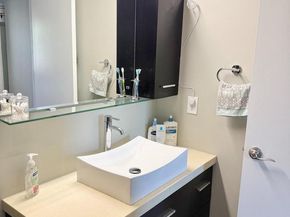 245 15TH Street SE 301, Washington DC 20003
