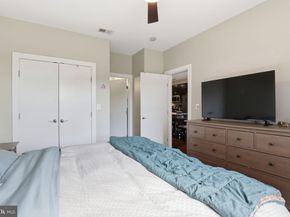 245 15TH Street SE 301, Washington DC 20003